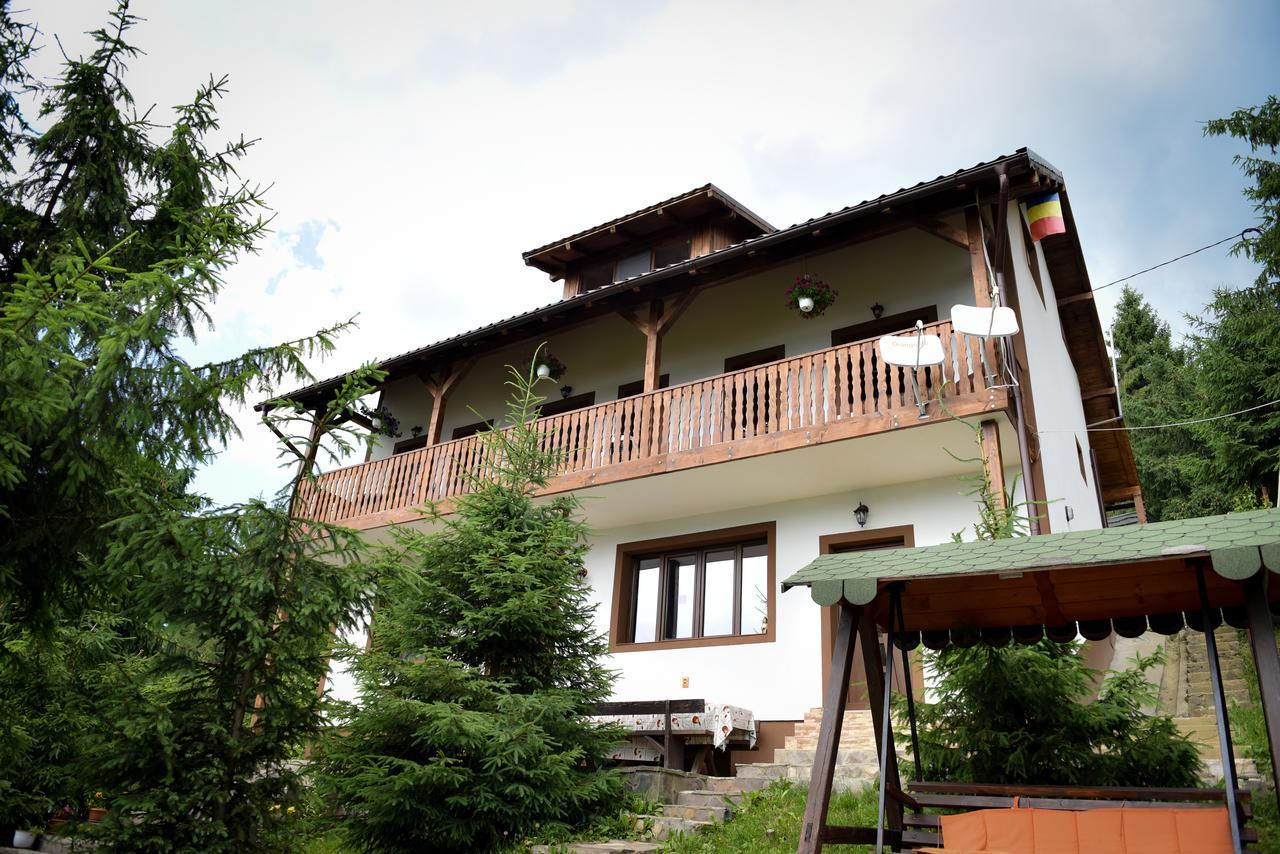 Casa Edy Hotel Colibita Bagian luar foto