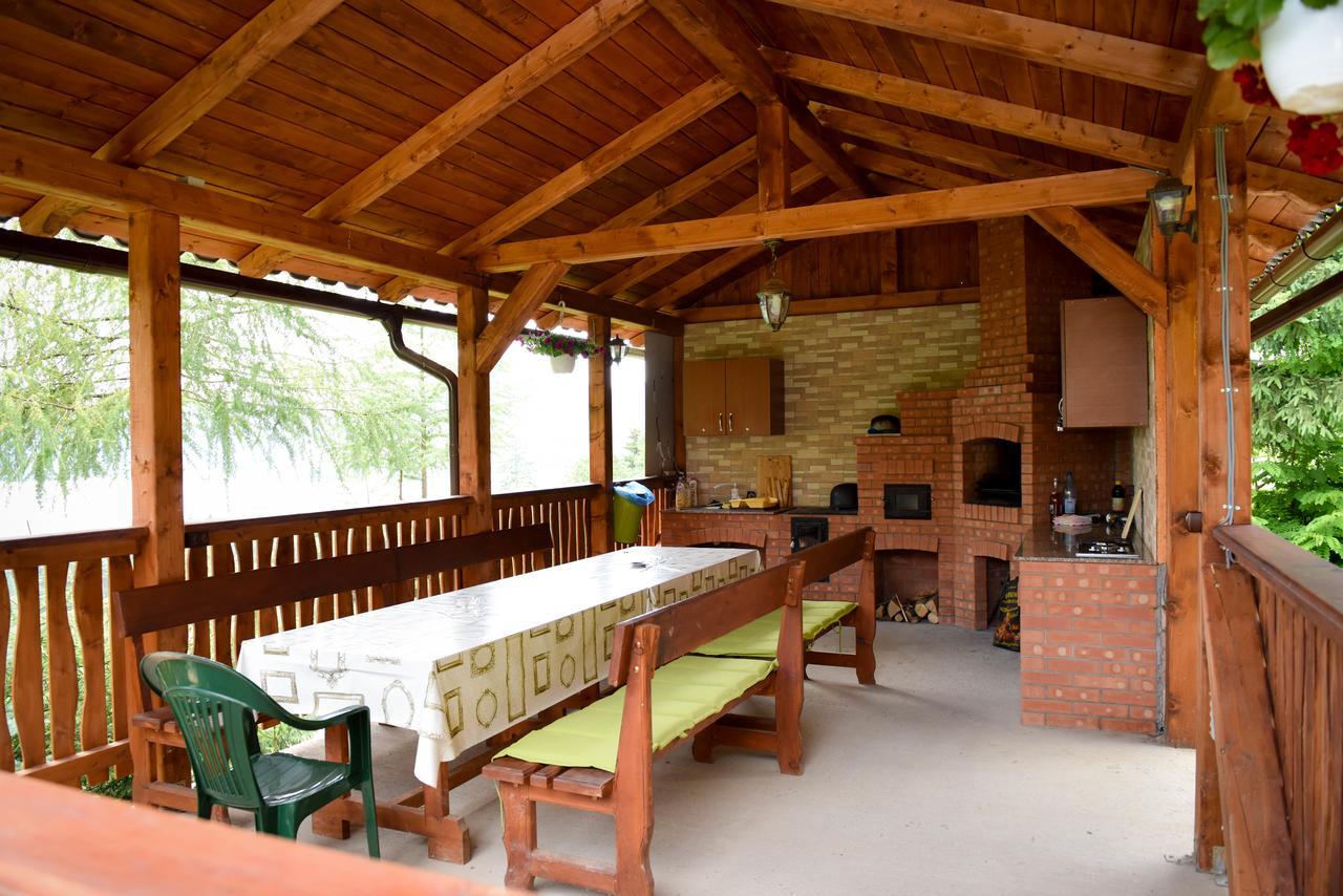 Casa Edy Hotel Colibita Bagian luar foto