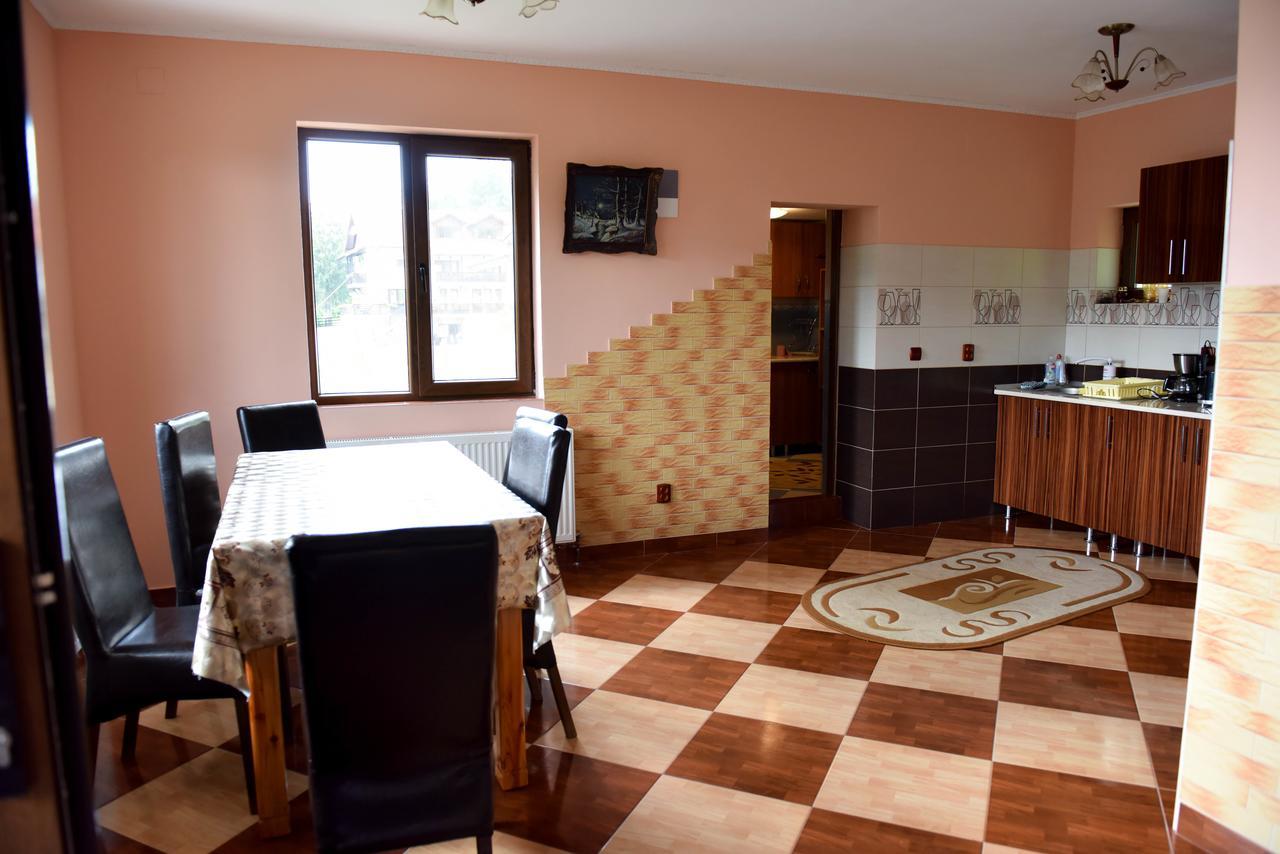 Casa Edy Hotel Colibita Bagian luar foto